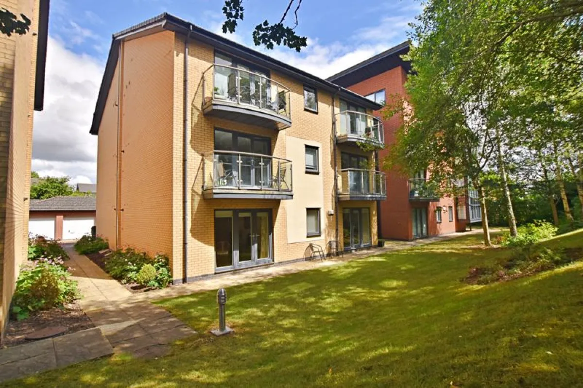 2 bed ground floor for sale, Manton Road, Uphill