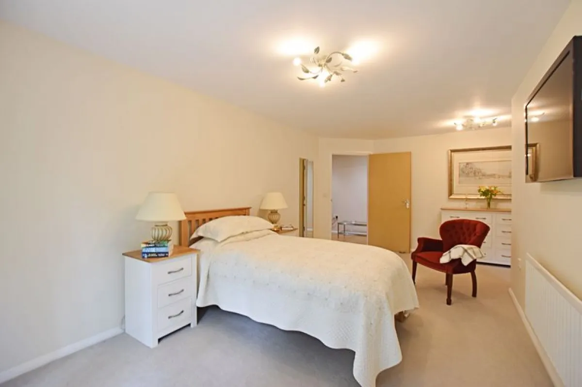 Manton Road, Uphill, photo 8