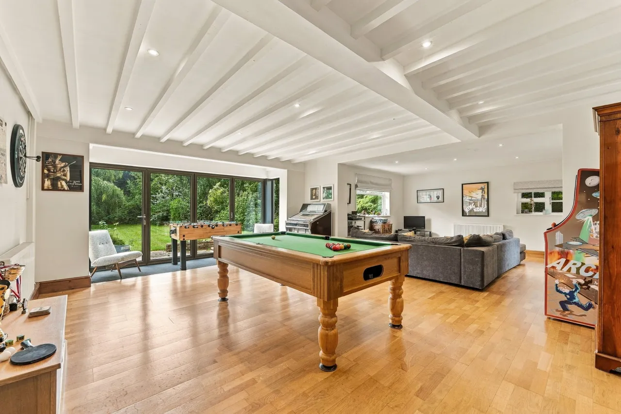 Adlington Road, Wilmslow, photo 17