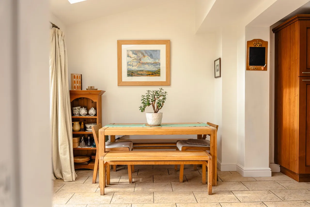 Adlington Road, Wilmslow, photo 28