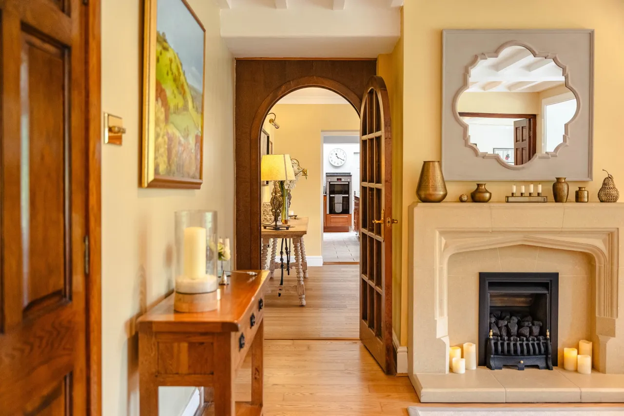 Adlington Road, Wilmslow, photo 7