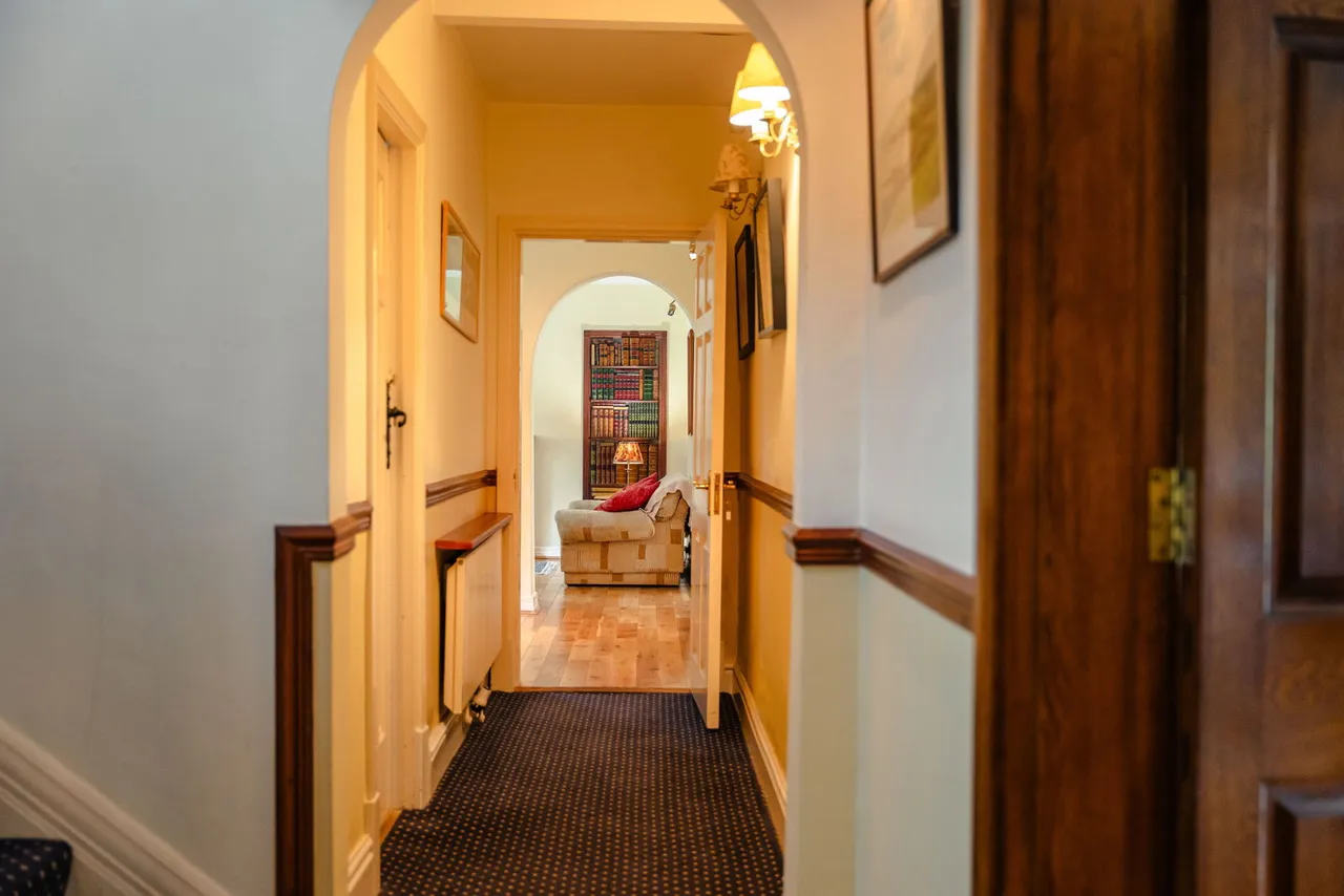 Adlington Road, Wilmslow, photo 33