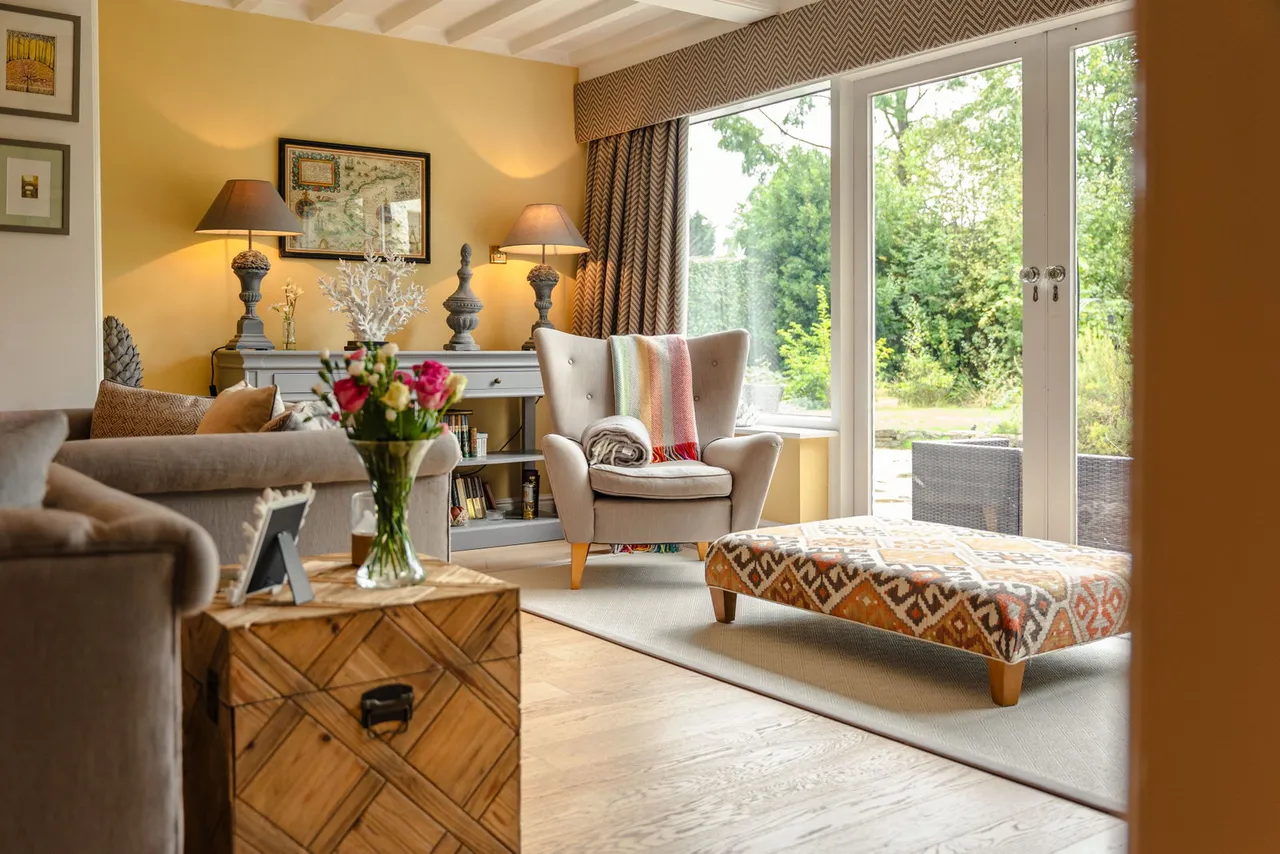 Adlington Road, Wilmslow, photo 9