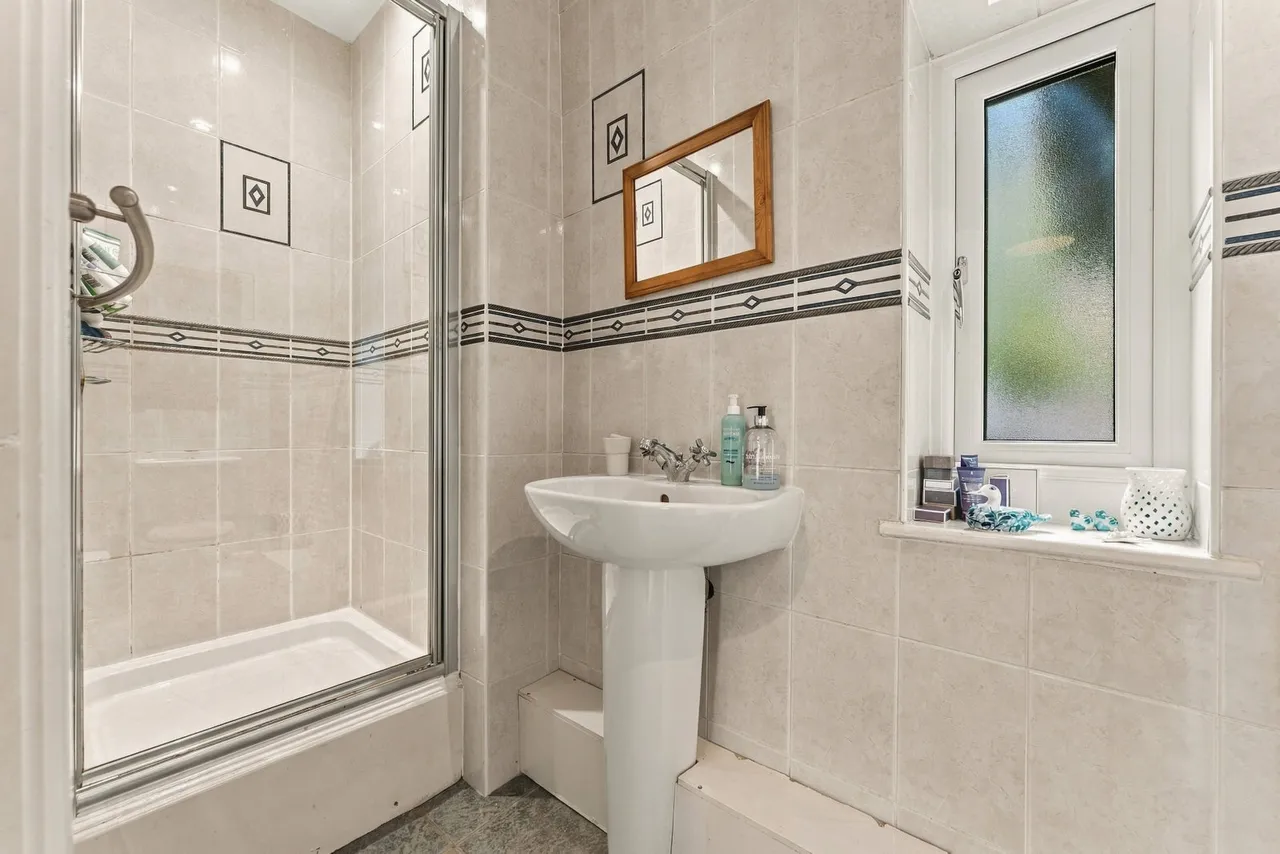 Adlington Road, Wilmslow, photo 21