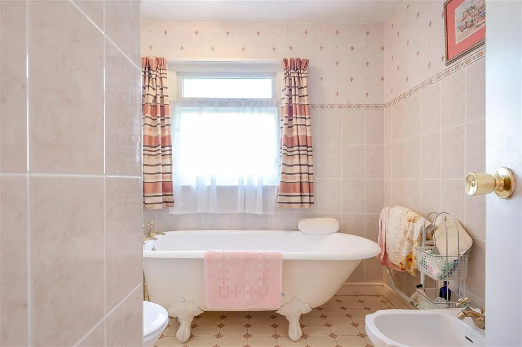 Peters Way, Bisbrooke, LE15, photo 16