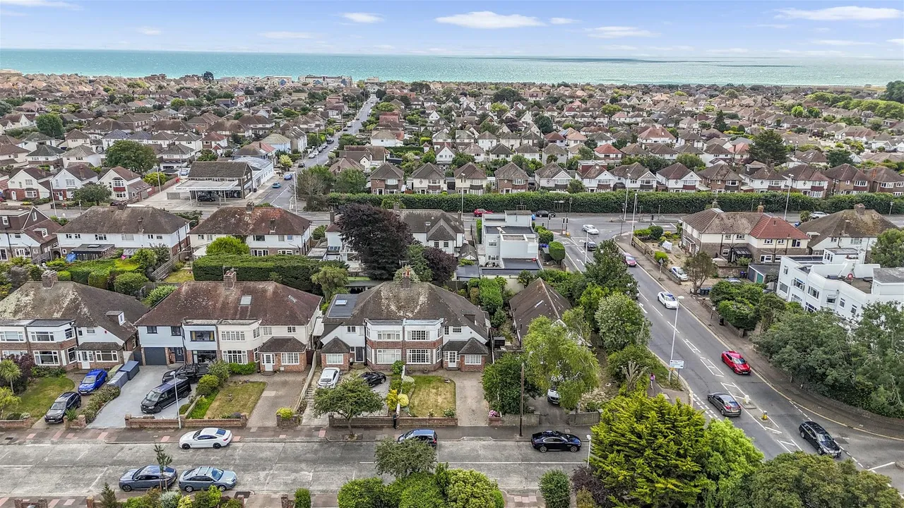 Robson Road, Goring-By-Sea, Worthing, photo 21