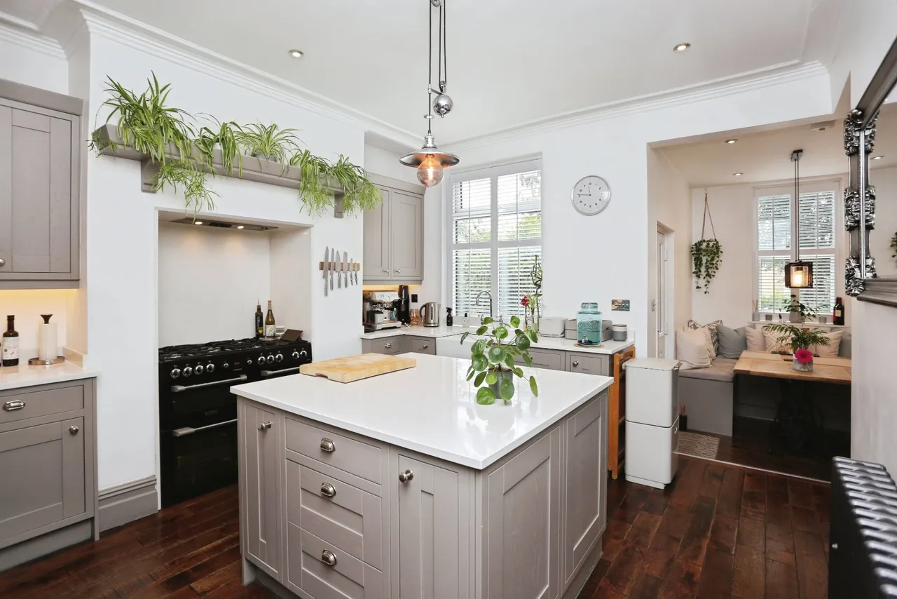 Didsbury Road, Heaton Norris, SK4, photo 14