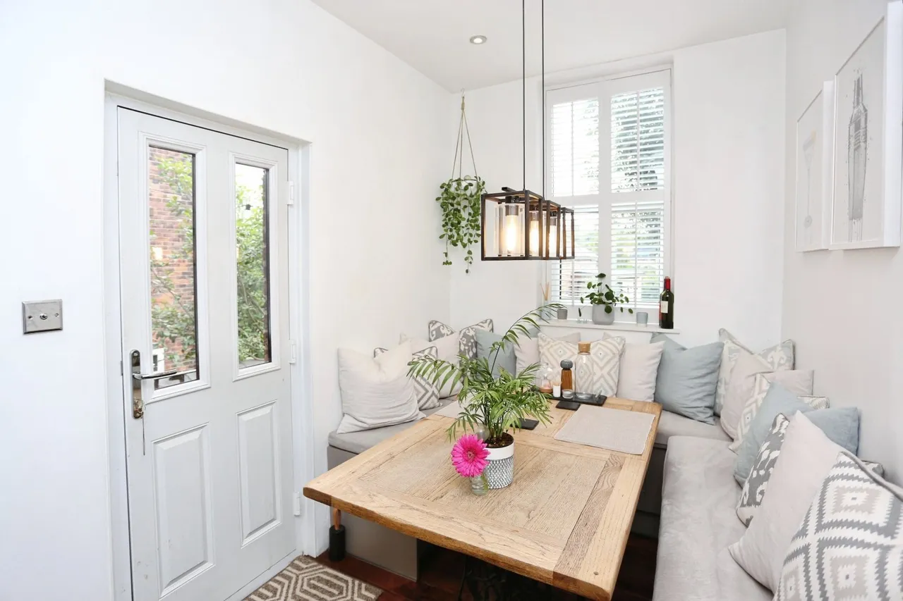 Didsbury Road, Heaton Norris, SK4, photo 16