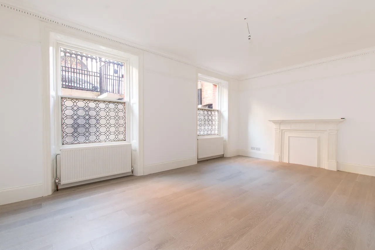 1 Ashley Gardens, Ambrosden Avenue, London, photo 5