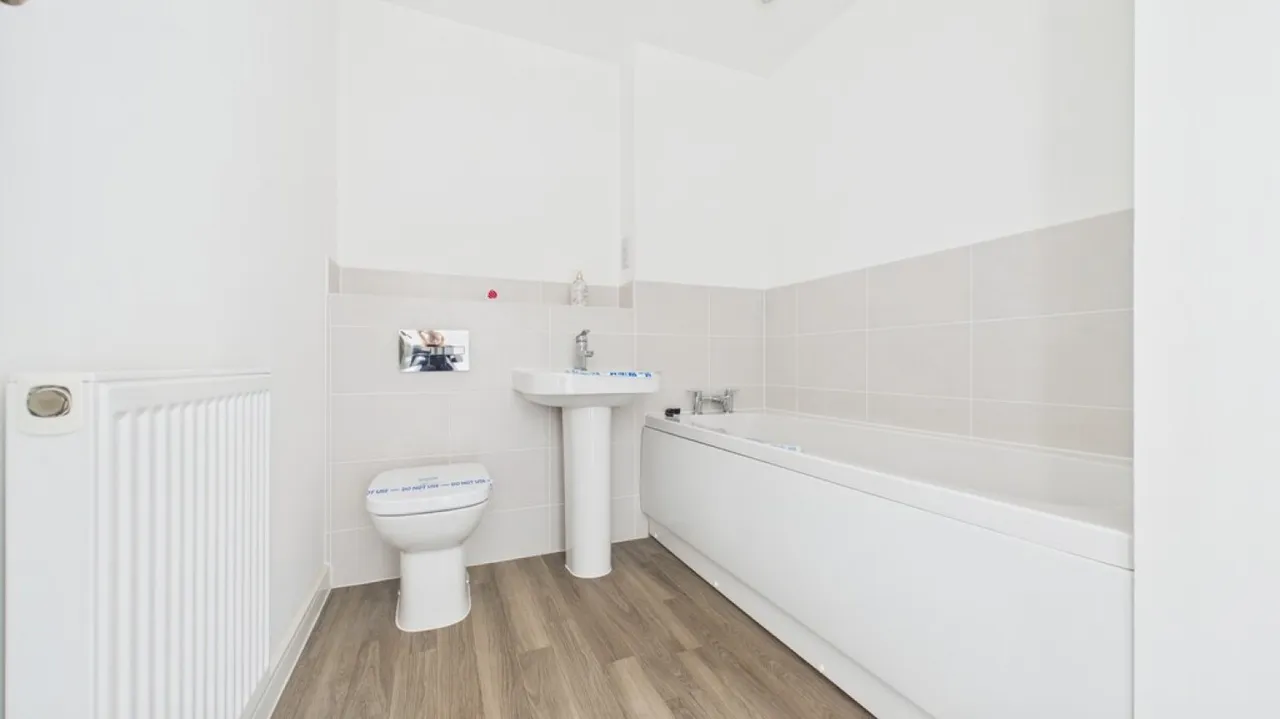 Waits Close, Bury St Edmunds, IP32, photo 10