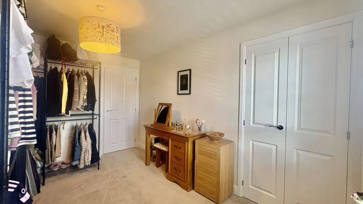 Petunia Way, Witham St. Hughs, photo 10