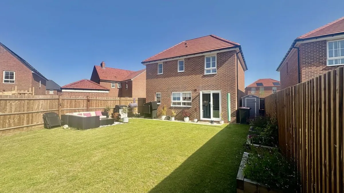 Petunia Way, Witham St. Hughs, photo 16