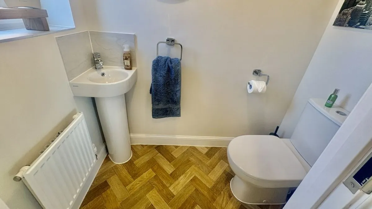 Petunia Way, Witham St. Hughs, photo 13