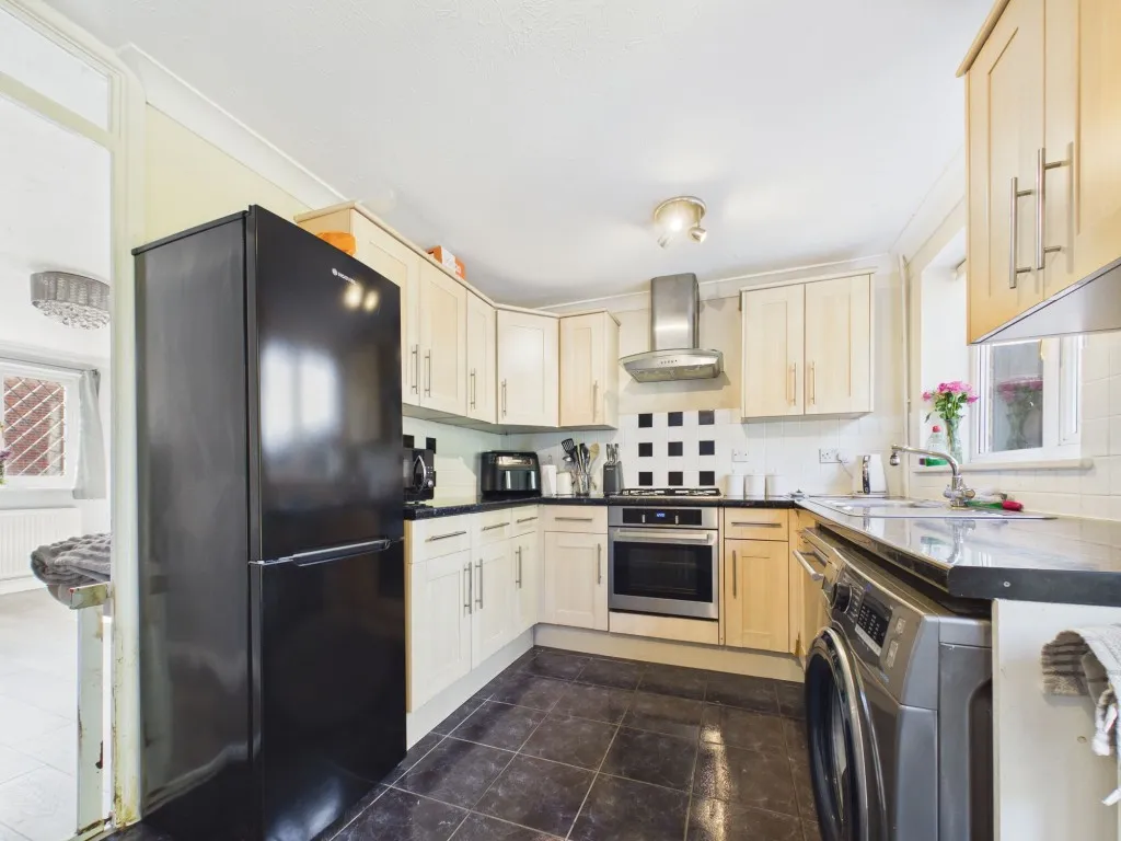 Calshot Place, Calcot, RG31, photo 3