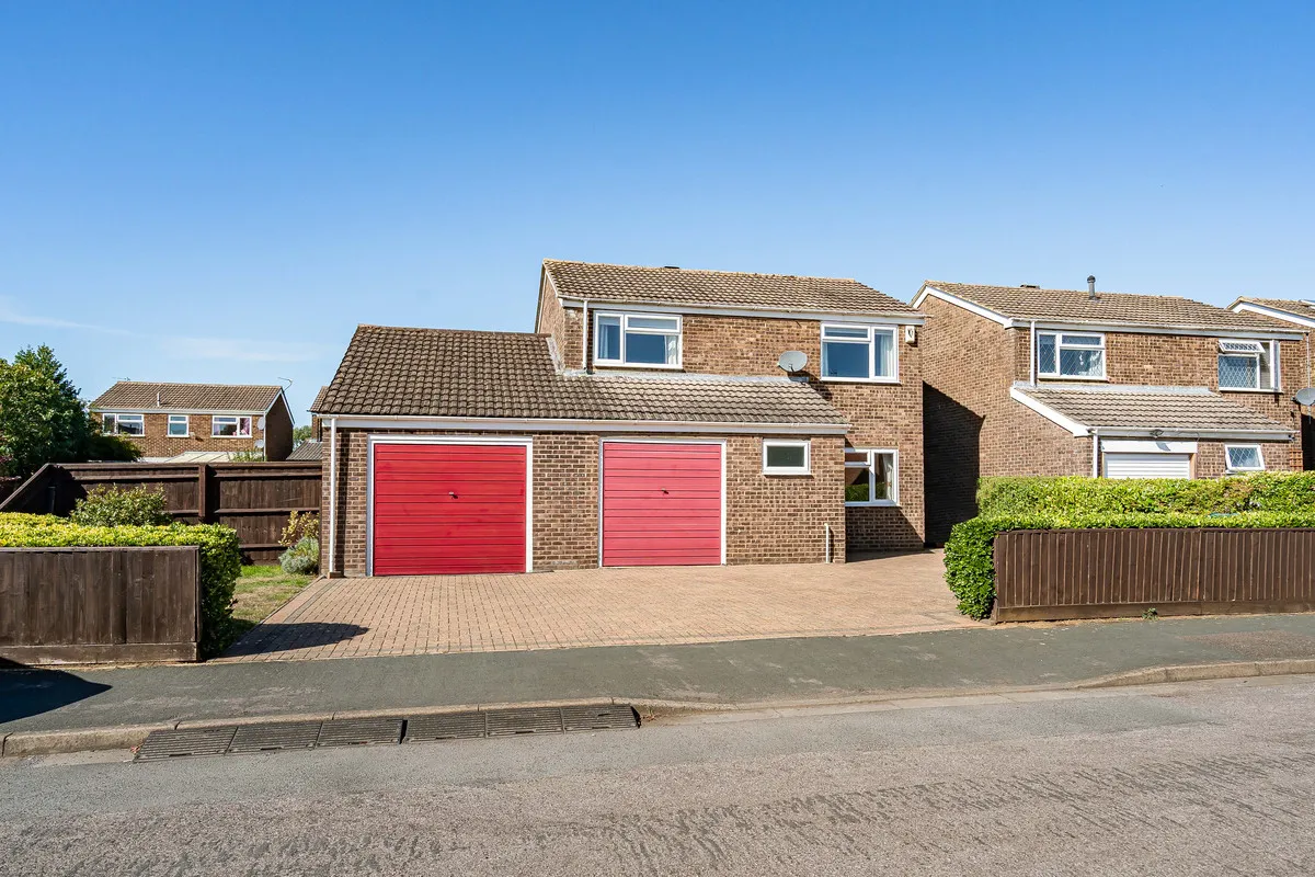4 bed house for sale, Shaw Close, Bicester