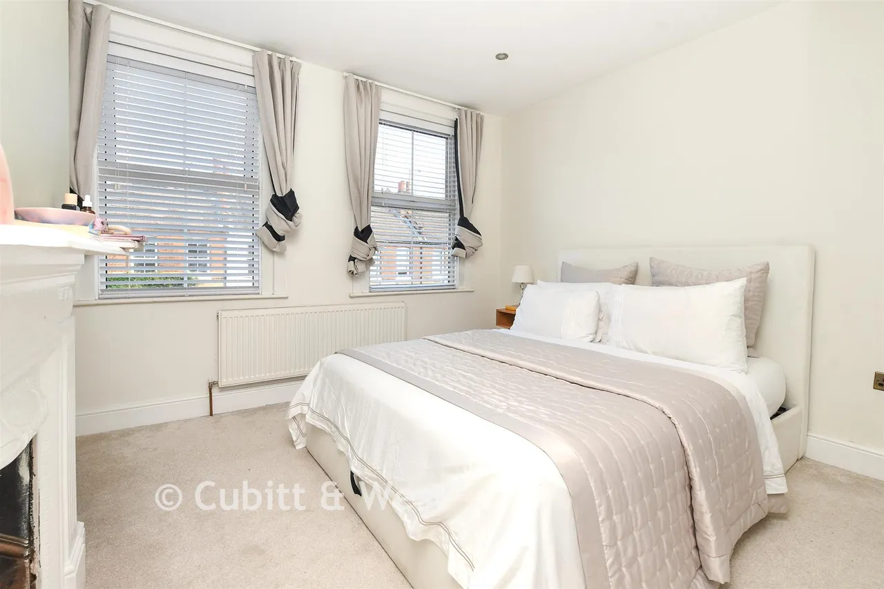 Gordon Road, Redhill, RH1, photo 11
