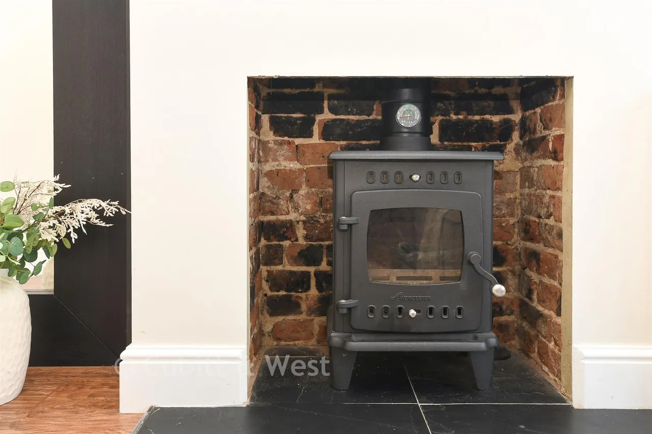 Gordon Road, Redhill, RH1, photo 5