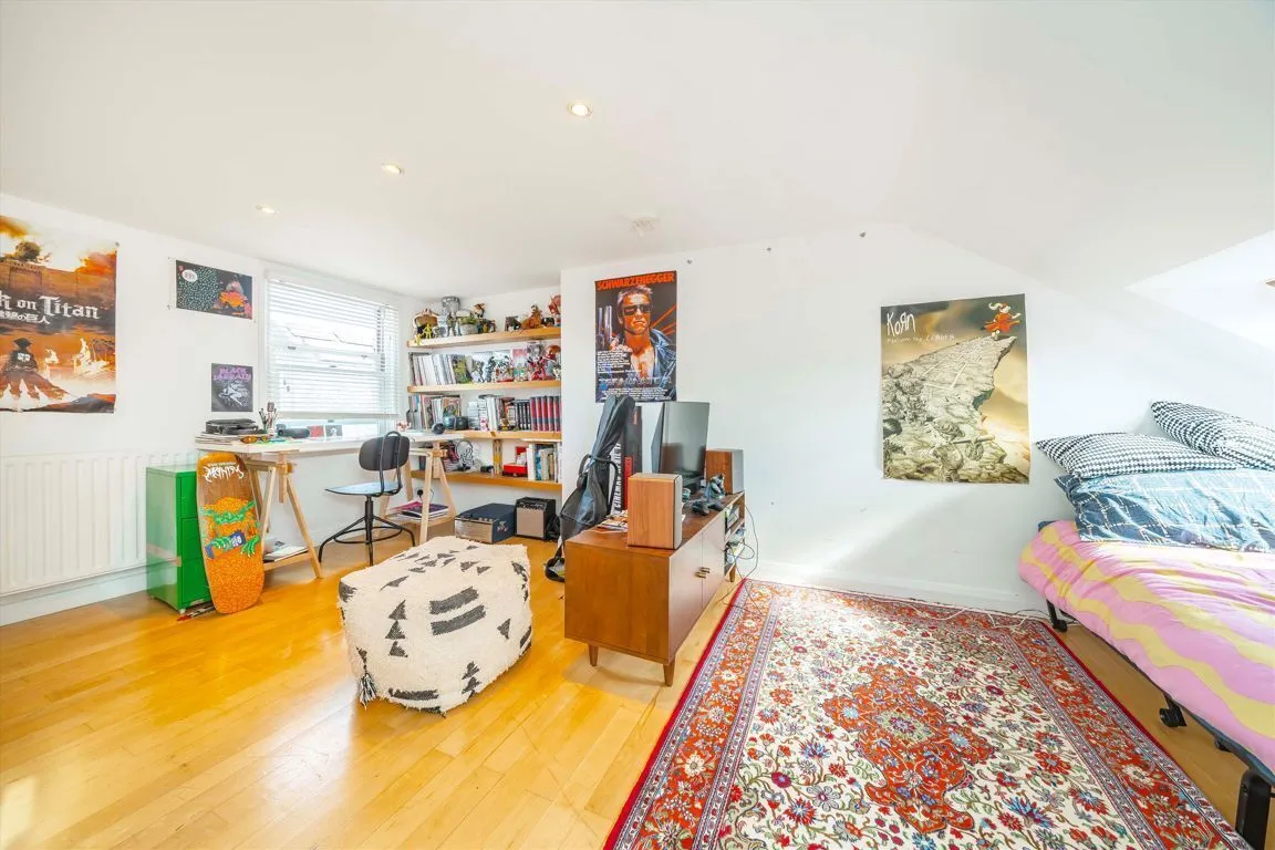 Somerset Road, W4, photo 5