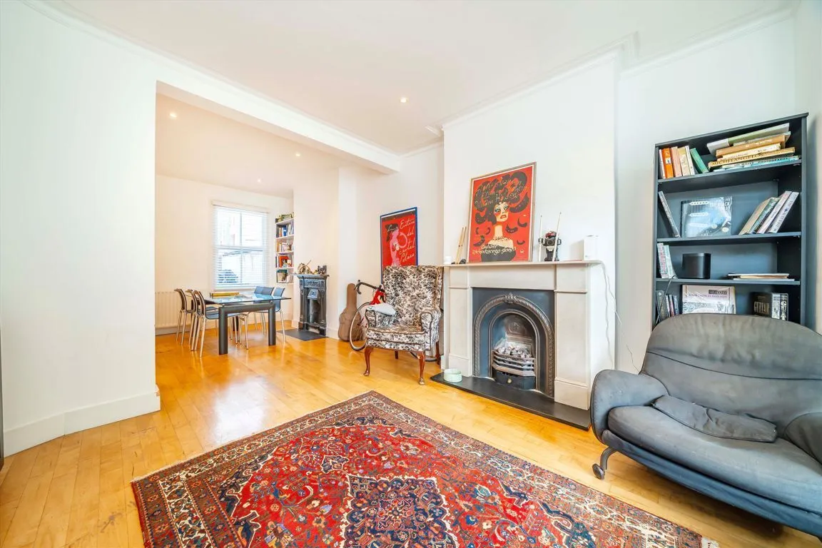 Somerset Road, W4, photo 4