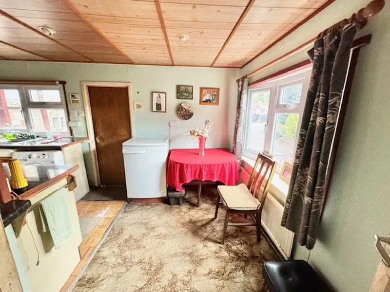 Rayners Avenue Loudwater, High Wycombe HP10 9SW, photo 6
