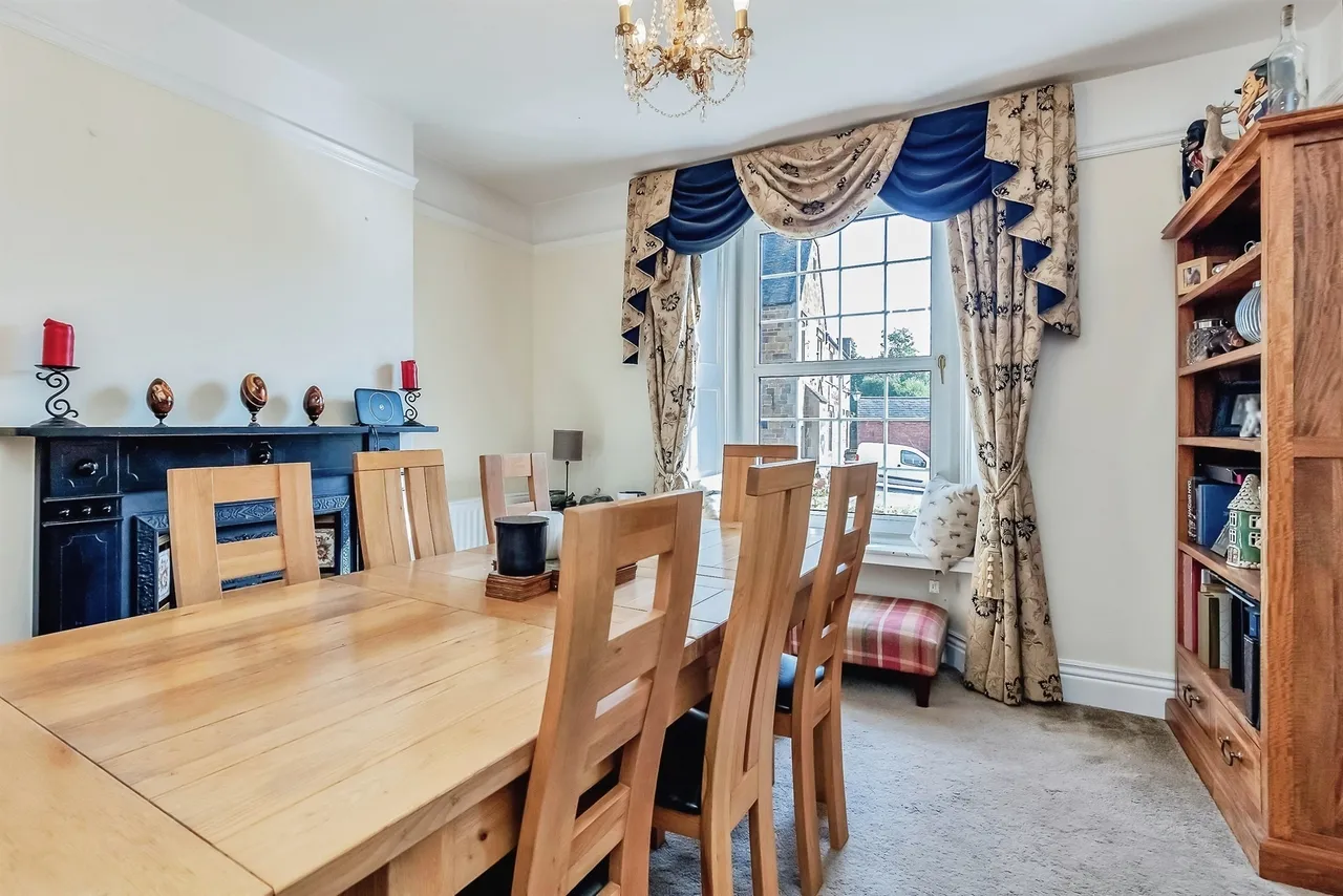 High Street, Broughton, NN14, photo 5