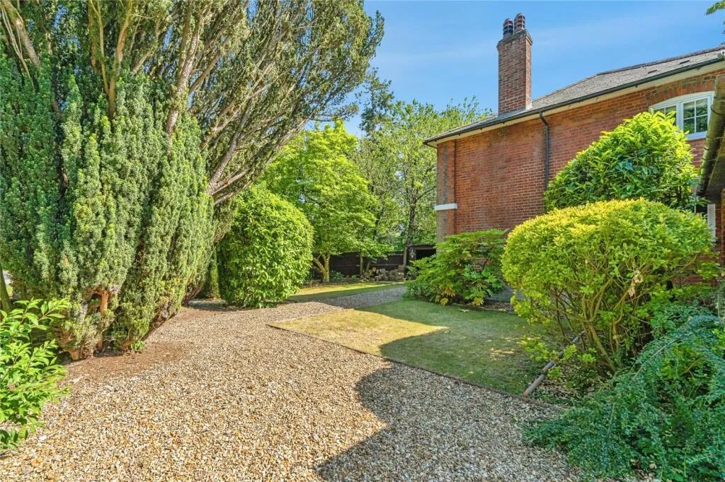 Popeswood Road, Bracknell, RG42, photo 23