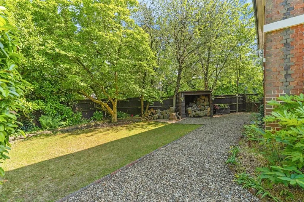 Popeswood Road, Bracknell, RG42, photo 26