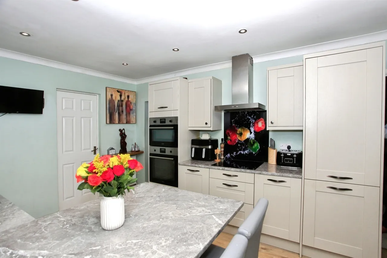Lewes Gardens, Peterborough, PE4, photo 12