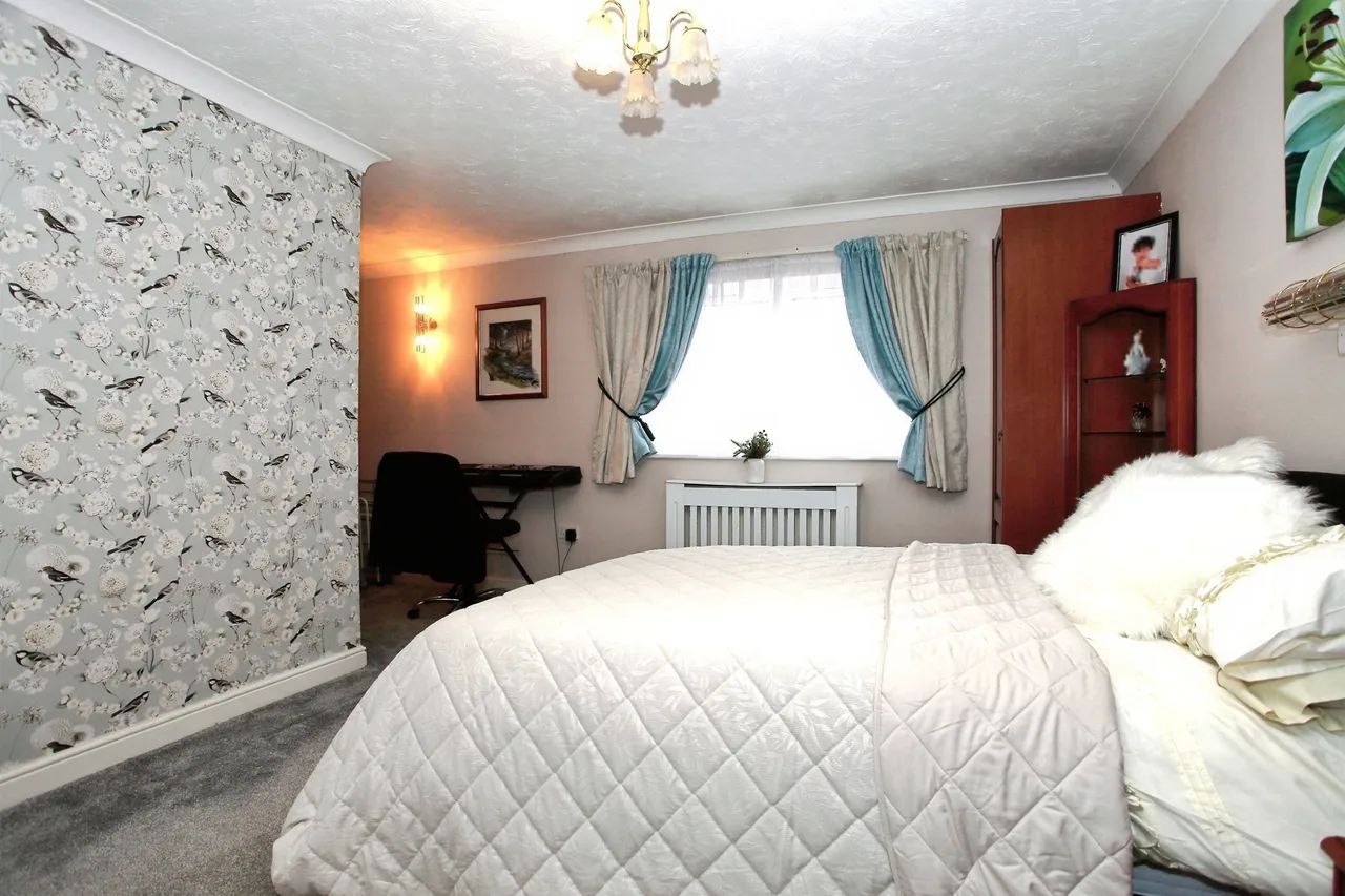 Lewes Gardens, Peterborough, PE4, photo 19