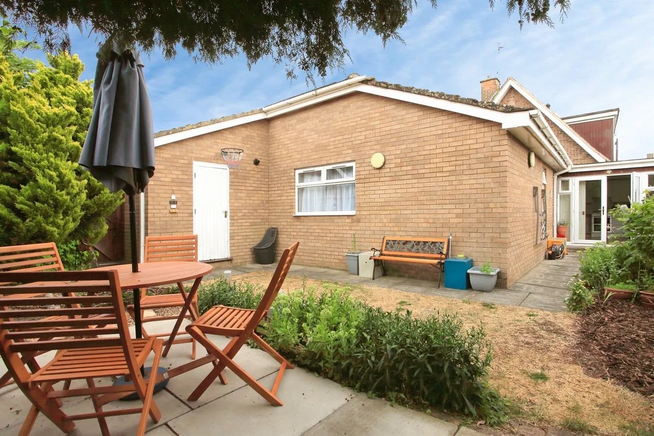 Lewes Gardens, Peterborough, PE4, photo 22