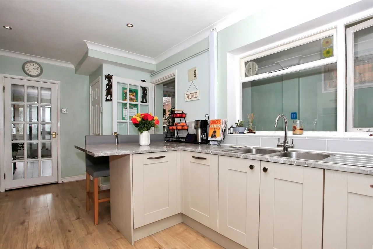 Lewes Gardens, Peterborough, PE4, photo 18