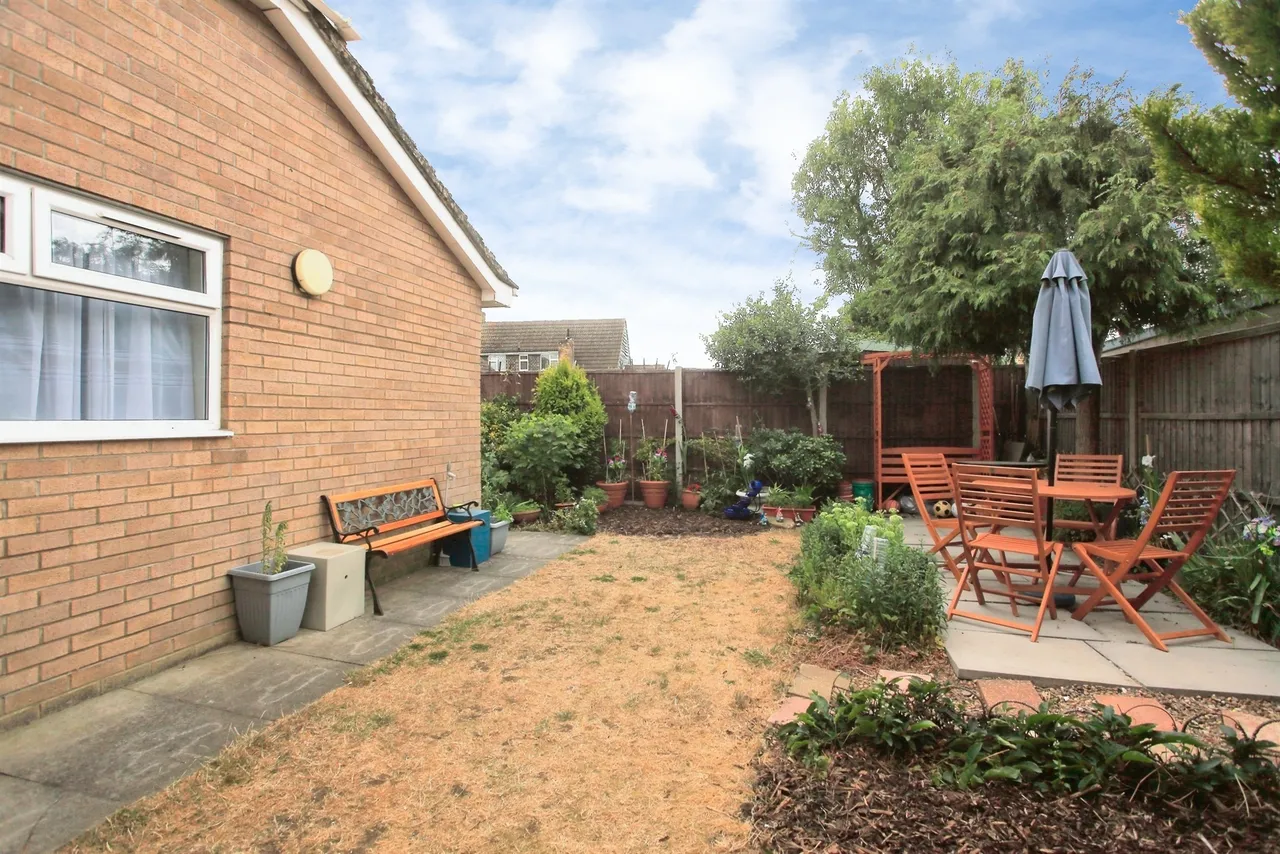 Lewes Gardens, Peterborough, PE4, photo 17