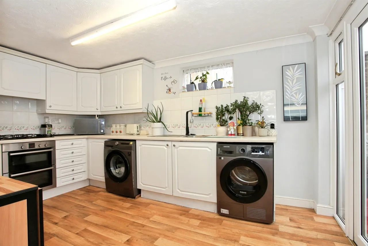Lewes Gardens, Peterborough, PE4, photo 24