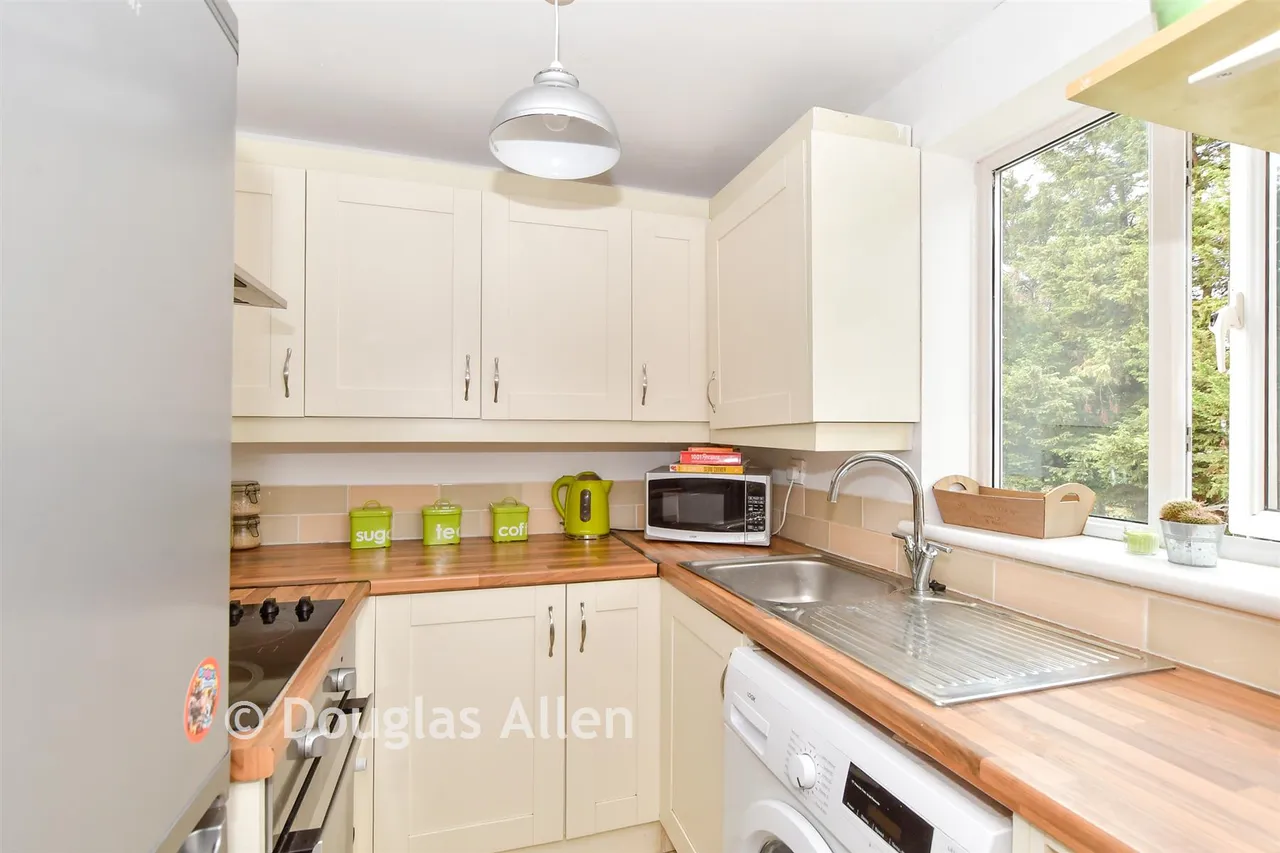 Yunus Khan Close, Walthamstow, E17, photo 5