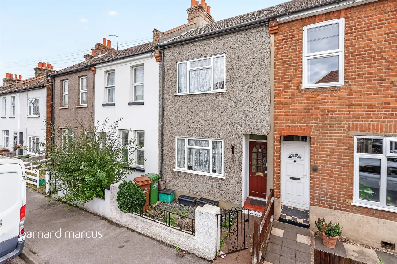 2 bed house for sale — St. Andrews Road, Carshalton