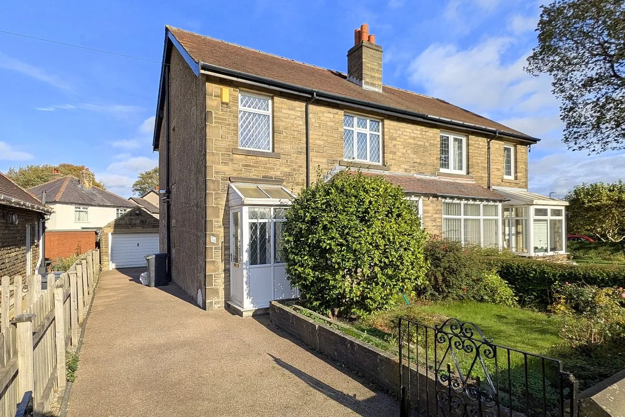 3 bed house for sale, Halifax Road, Brighouse, HD6