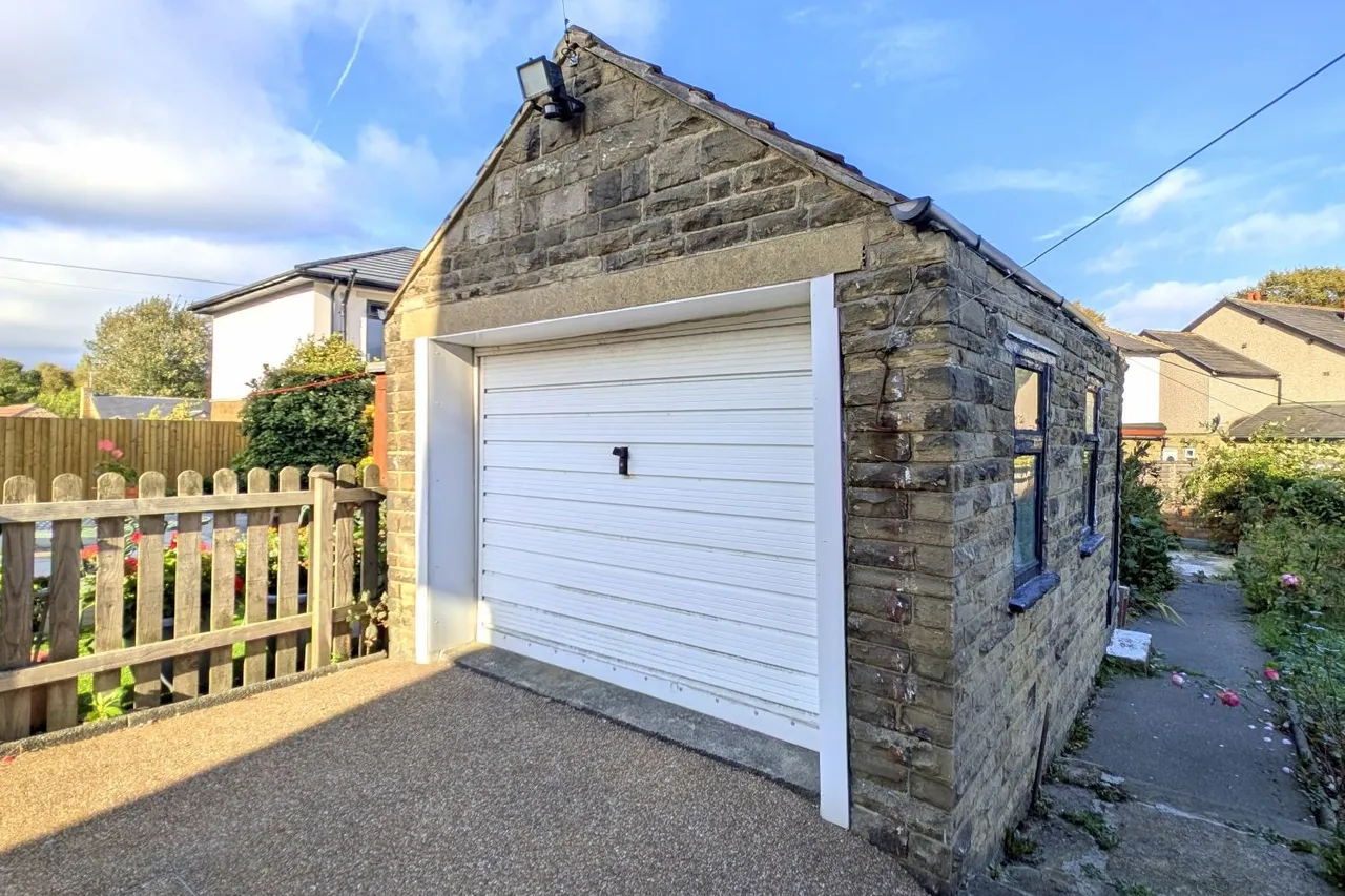 Halifax Road, Brighouse, HD6, photo 3