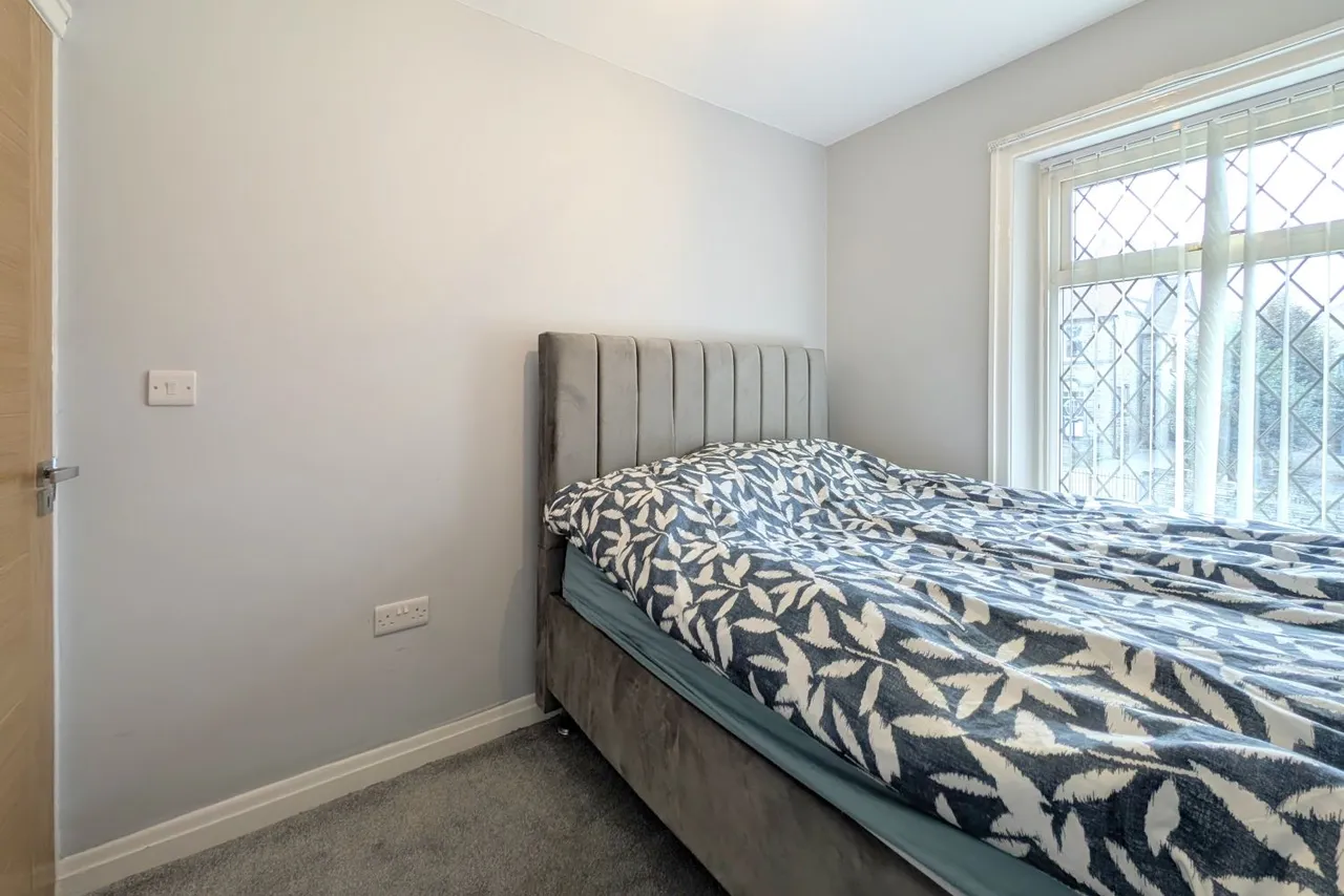Halifax Road, Brighouse, HD6, photo 17