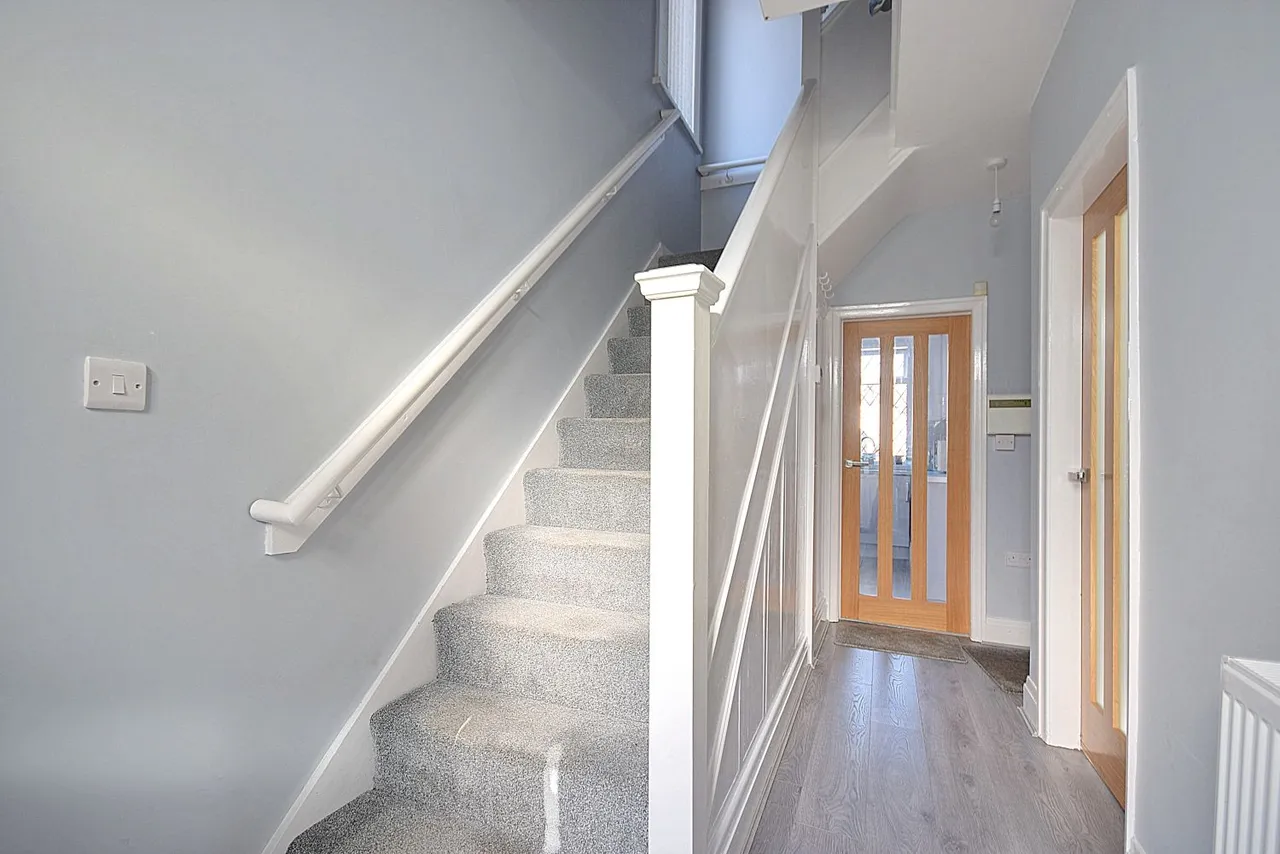 Halifax Road, Brighouse, HD6, photo 7