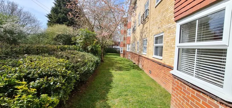 Wayletts, Leigh-On-Sea, Essex, SS9 4ED, photo 16