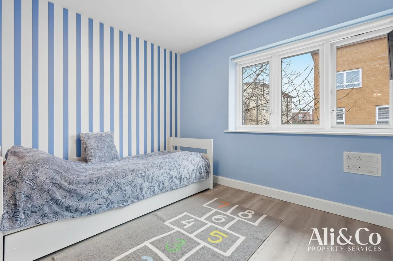 Chase Way, Grays, Essex, RM20 4BP, photo 17