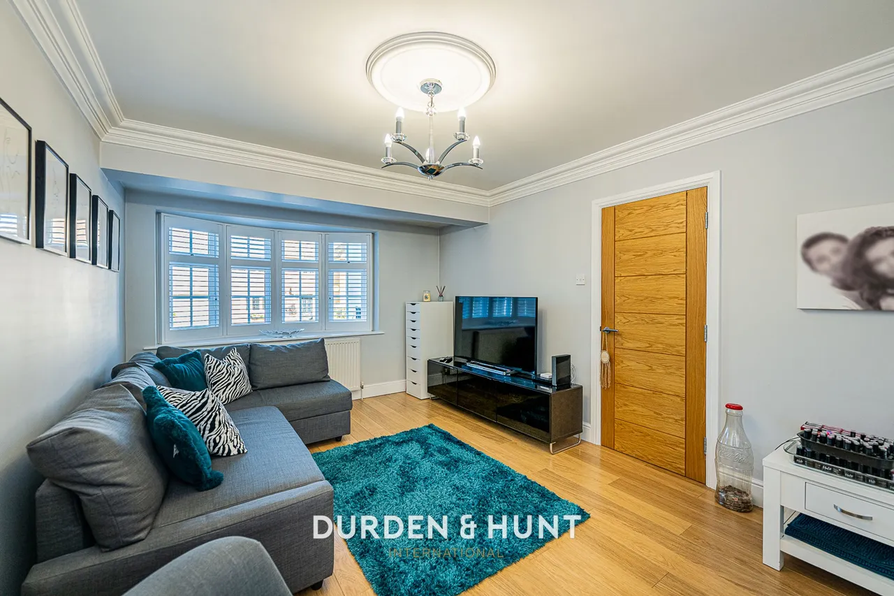 Elmdene Avenue, Hornchurch, RM11, photo 13