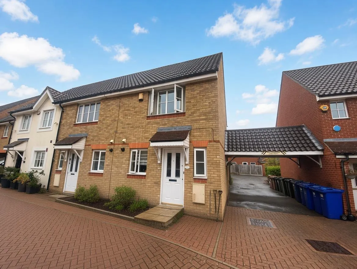 2 bed house to rent, Plymouth Road, Chafford Hundred, RM16