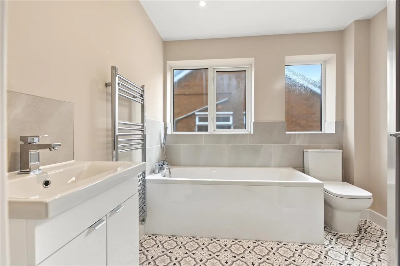 Stanhope Road, Gedling, NG4, photo 9