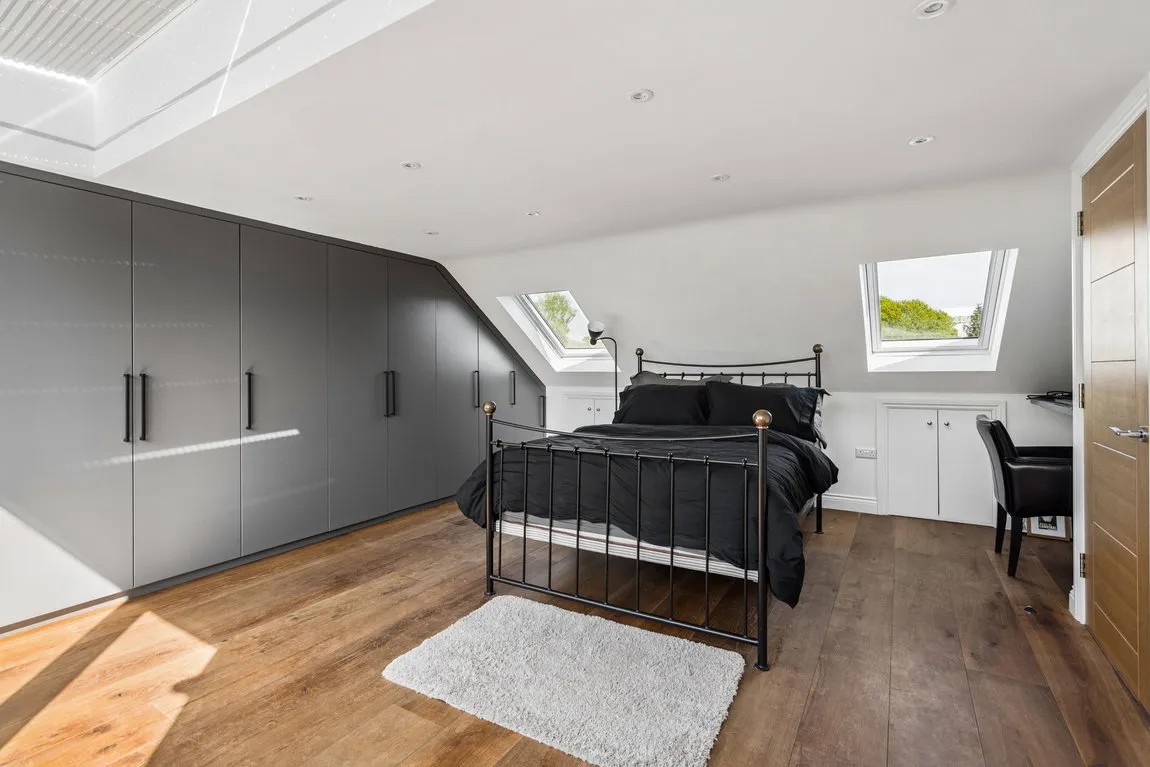 Coniston Gardens, Pinner, HA5, photo 12