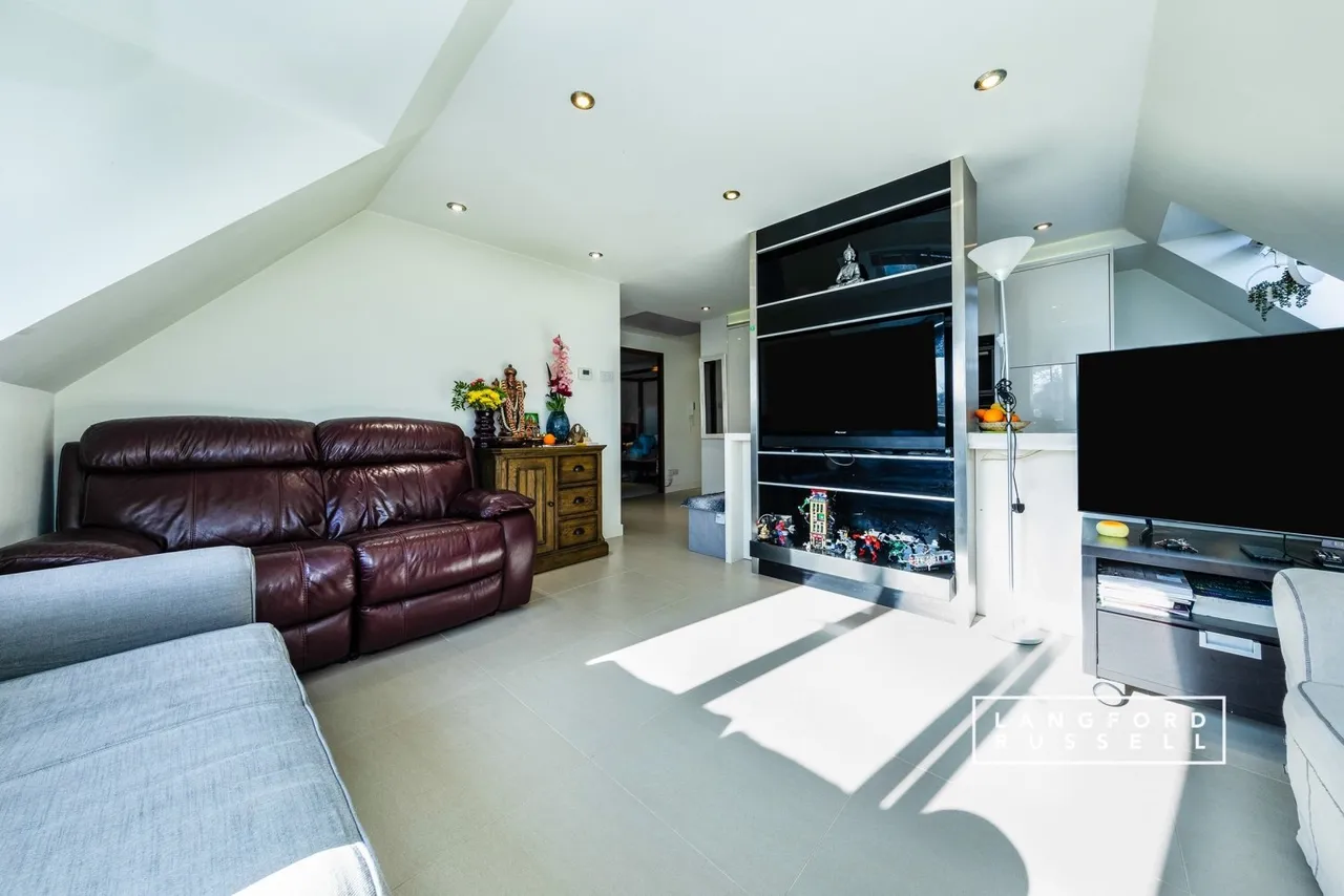 Tubbenden Lane South, Orpington, BR6, photo 4