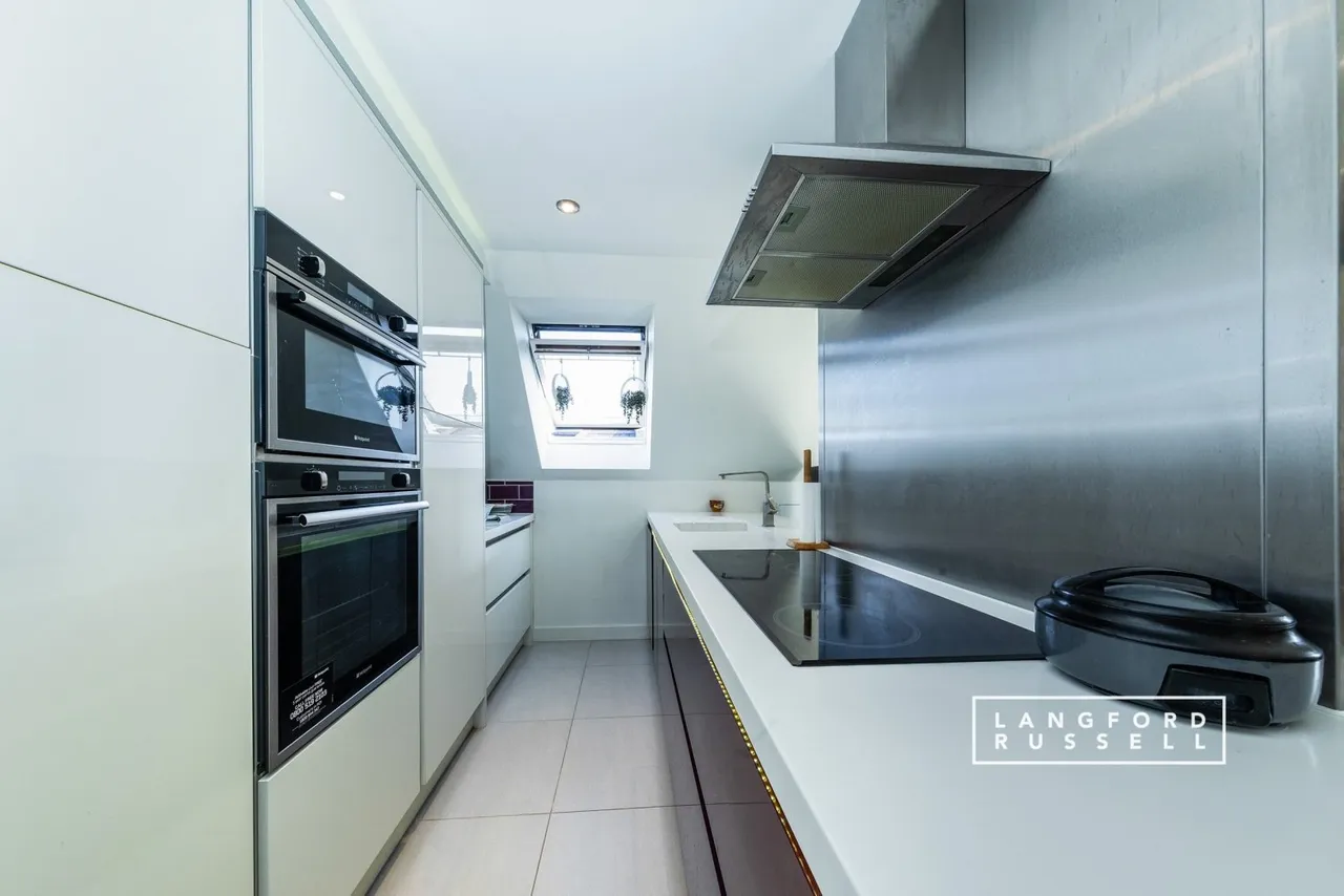 Tubbenden Lane South, Orpington, BR6, photo 2