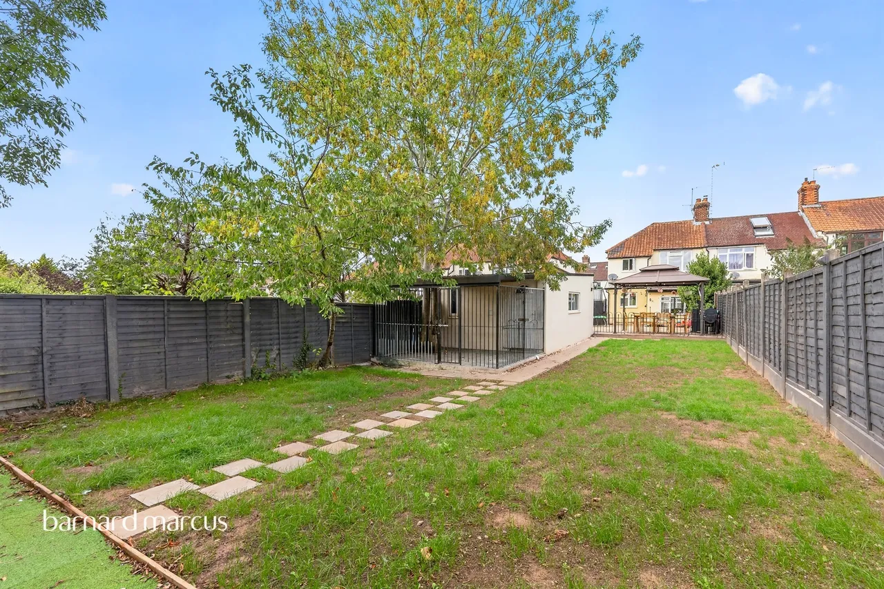 The Greenway, Epsom, KT18, photo 5