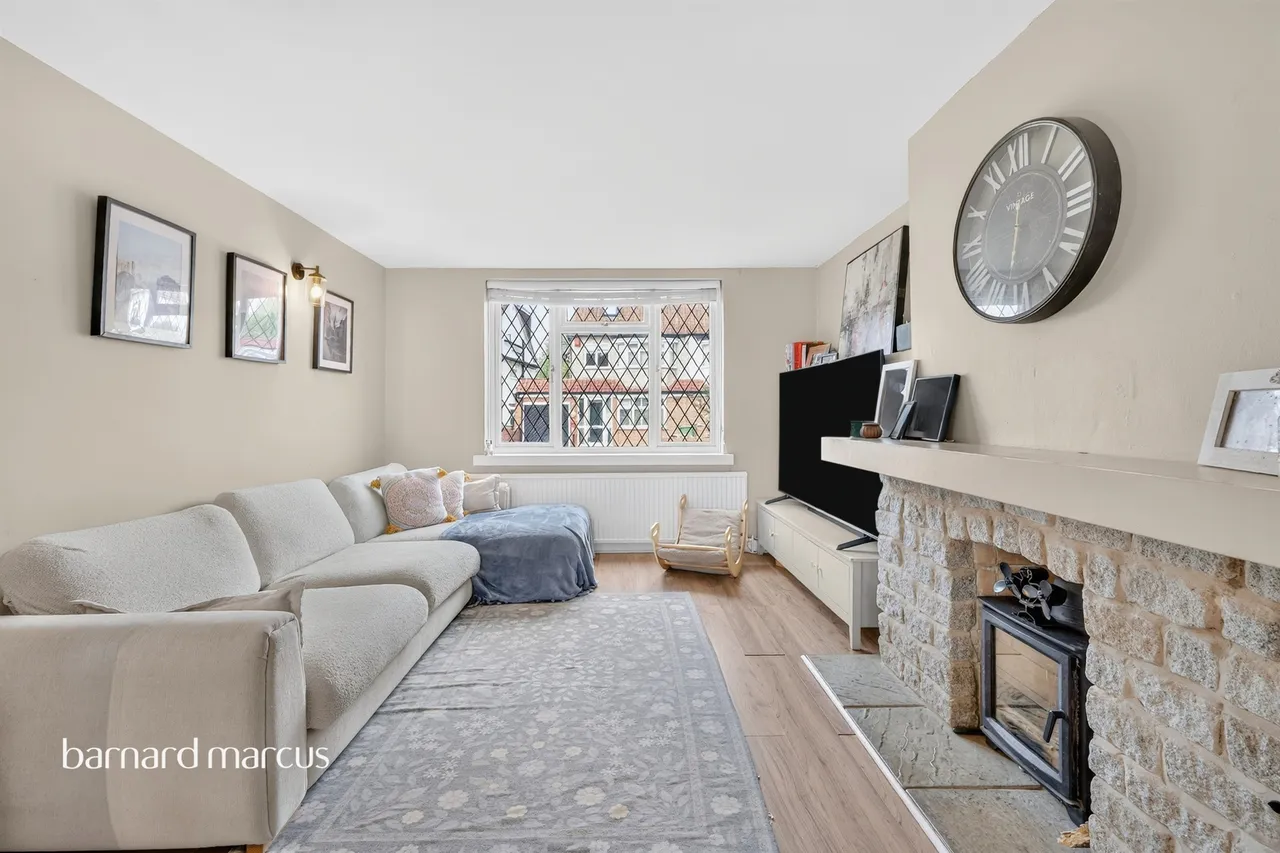 The Greenway, Epsom, KT18, photo 3