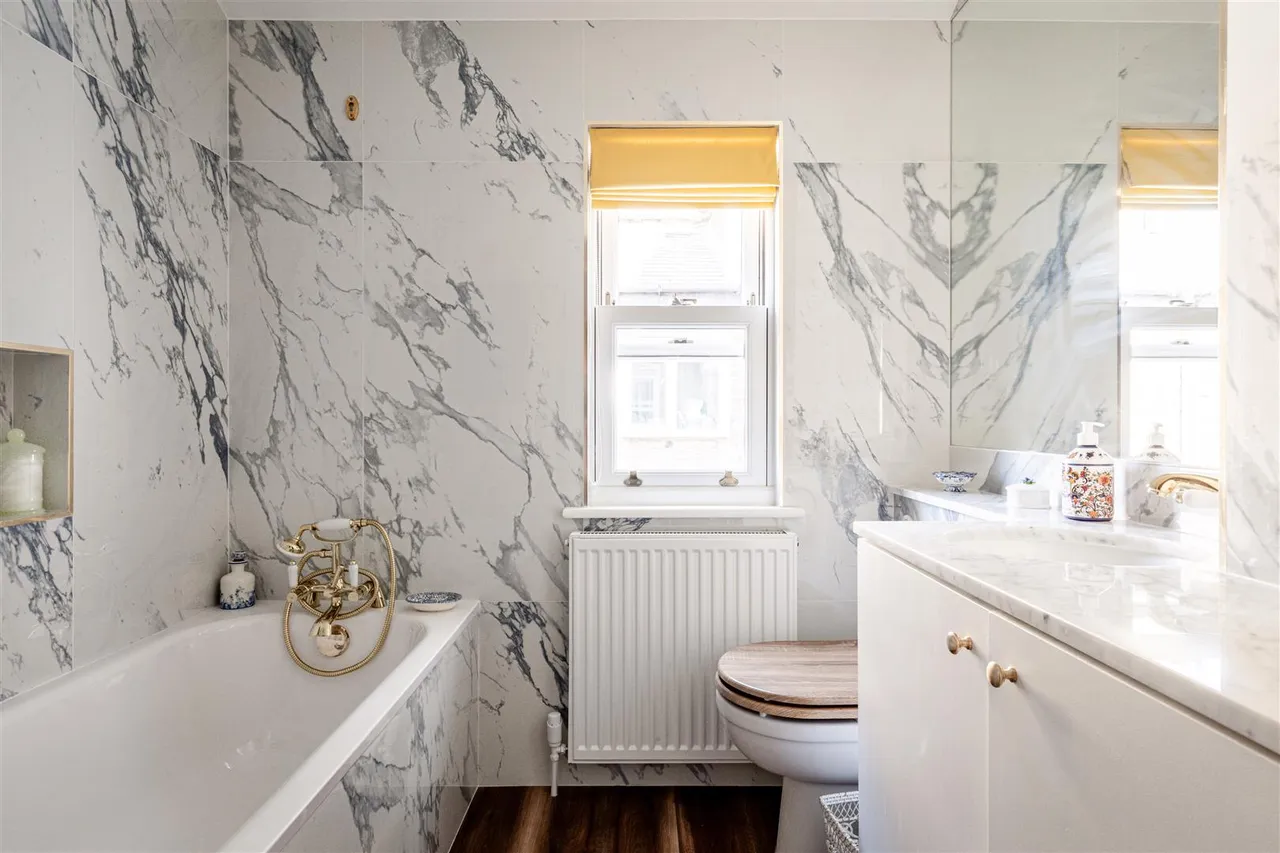 Sulgrave Road, London, W6, photo 15